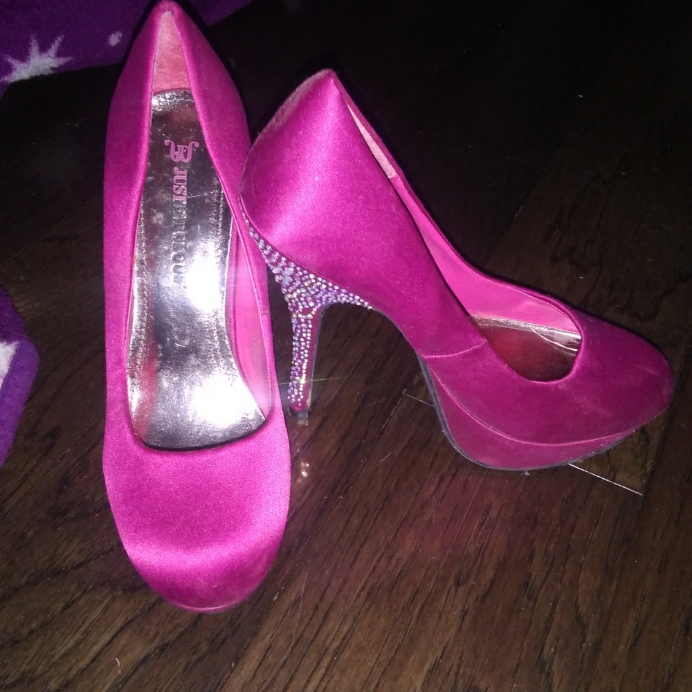 Maroon Women's Pump